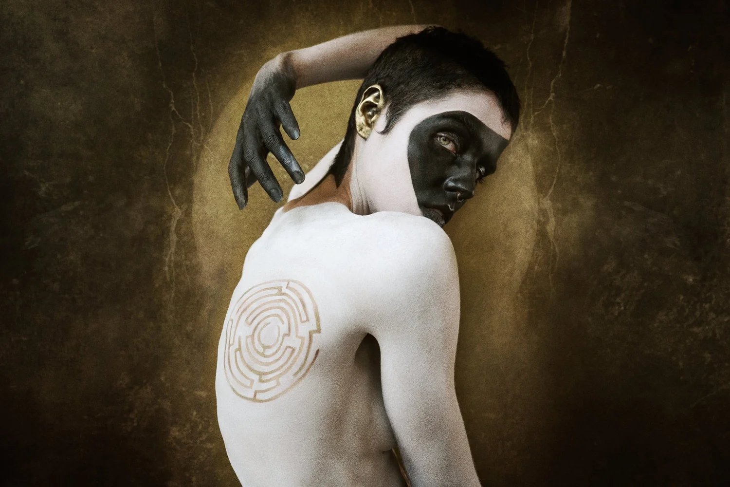 PERSONAL — Eolo Perfido, 34