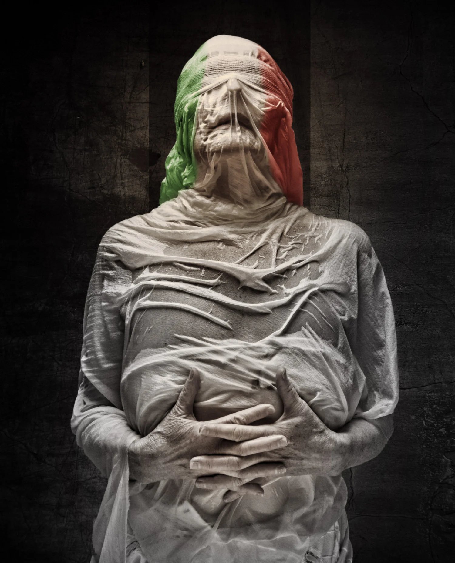 PERSONAL — Eolo Perfido, 41